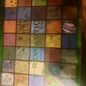 Revolution 45 pc Eye Shadow Pal